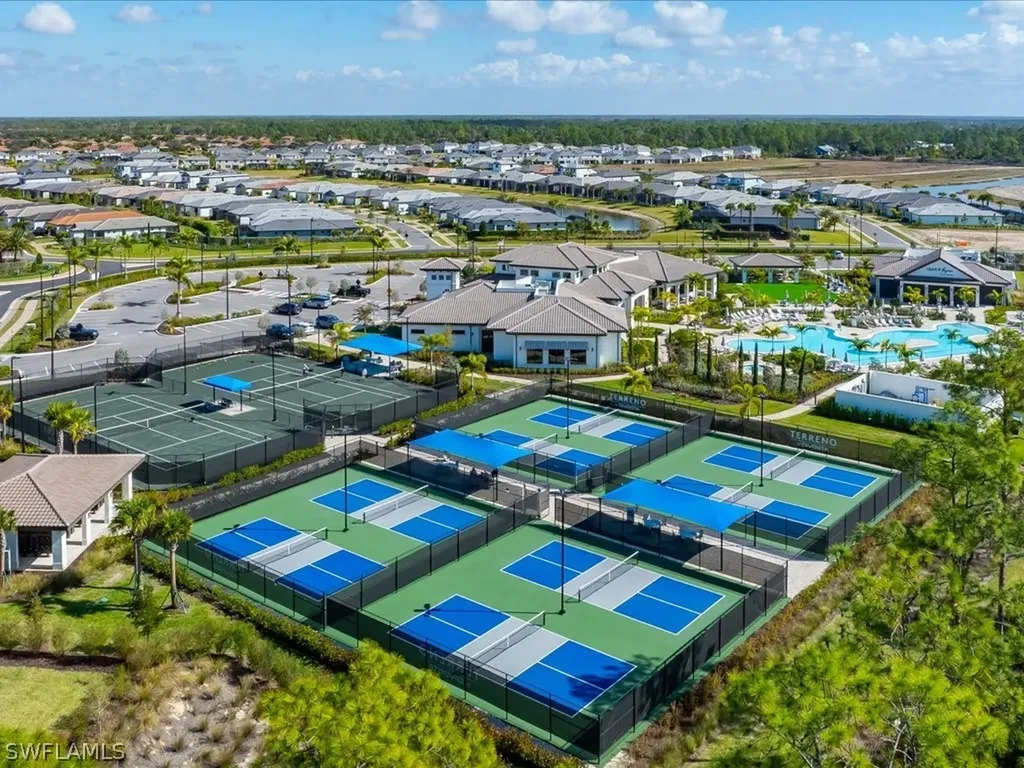 1923 Sierra Court Naples FL 34120