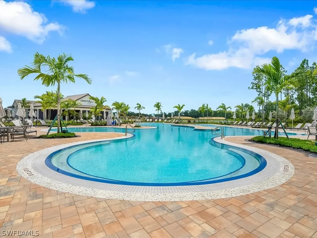 1923 Sierra Court Naples FL 34120