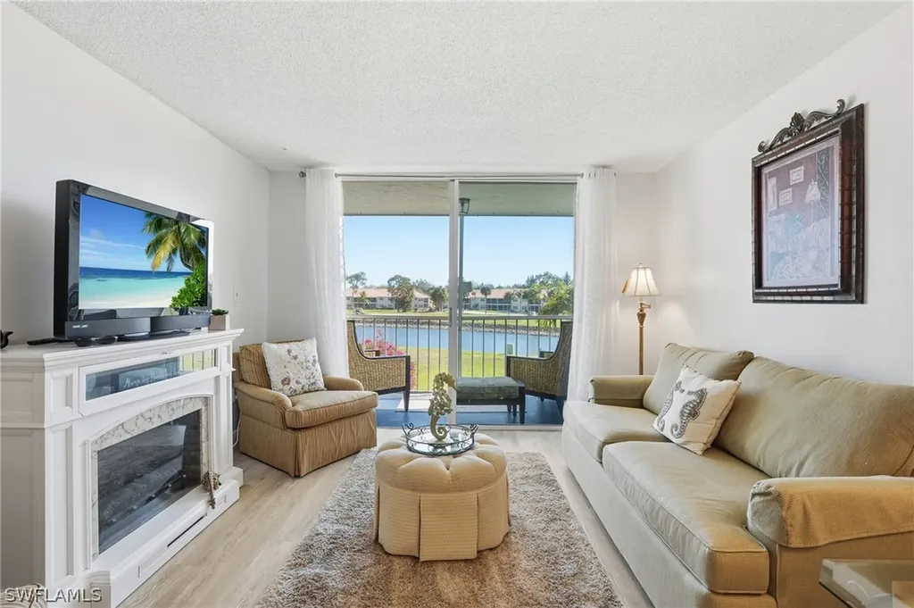 300 Forest Lakes Boulevard Naples FL 34105