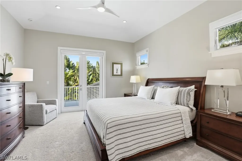 725 Harbour Drive Naples FL 34103