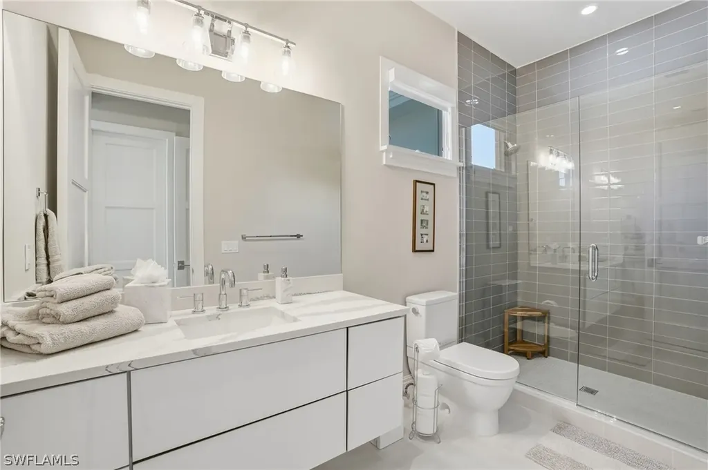 725 Harbour Drive Naples FL 34103