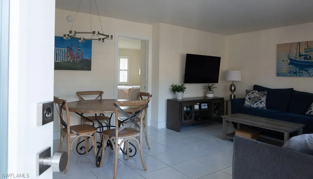 550 Broad Avenue S Naples FL 34102