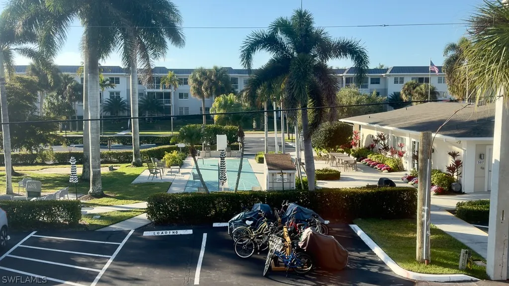 550 Broad Avenue S Naples FL 34102