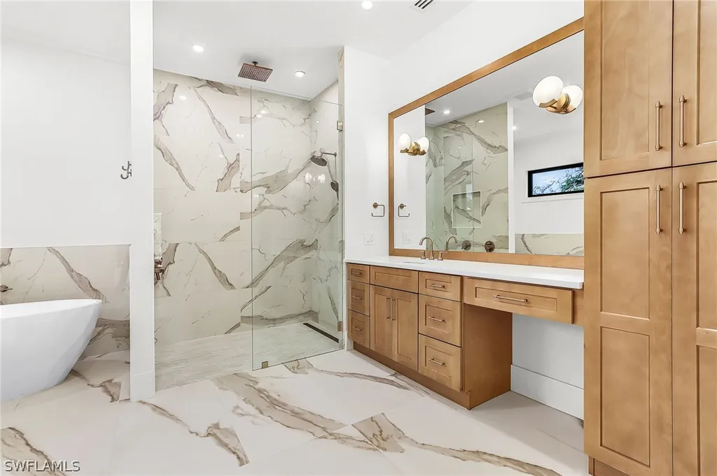 2393 Longboat Drive Naples FL 34104