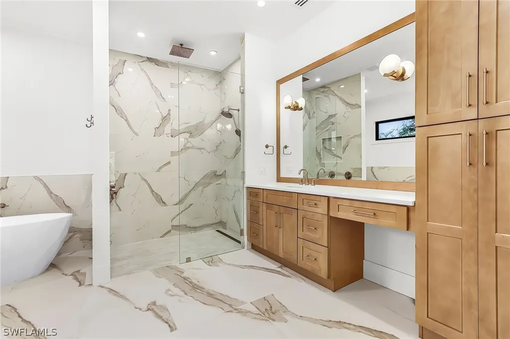 2393 Longboat Drive Naples FL 34104