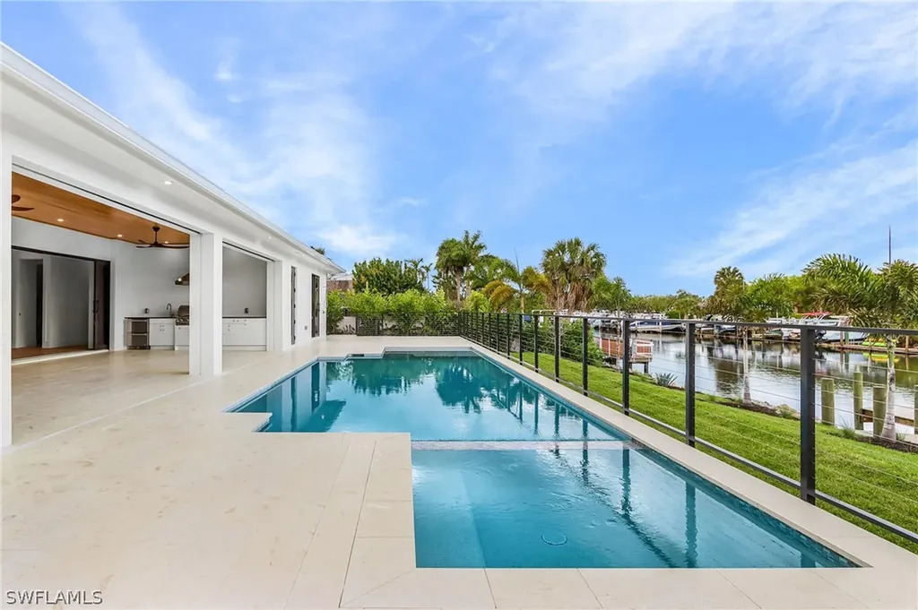 2393 Longboat Drive Naples FL 34104