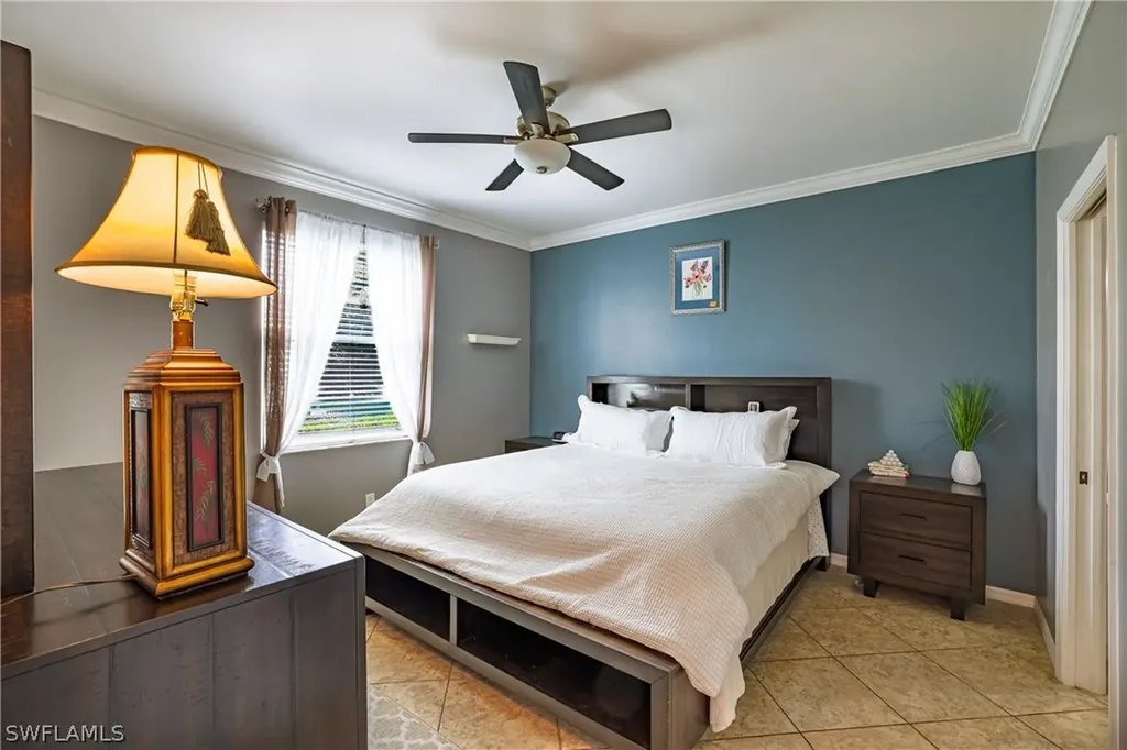 305 Robin Hood Circle Naples FL 34104