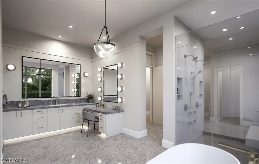 3696 Nelsons Walk Naples FL 34102