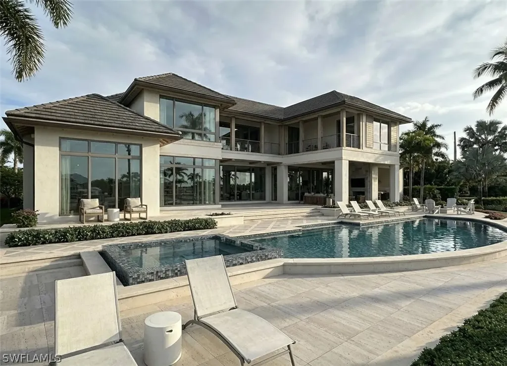 3696 Nelsons Walk Naples FL 34102