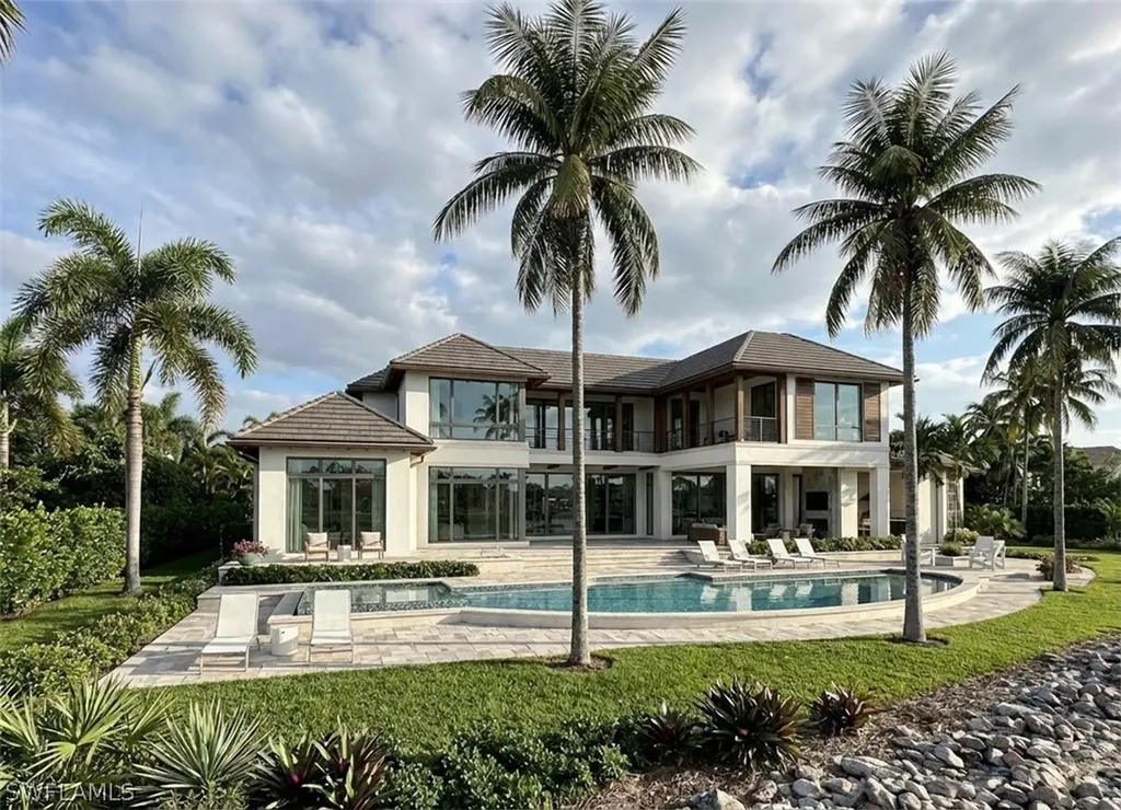 3696 Nelsons Walk Naples FL 34102