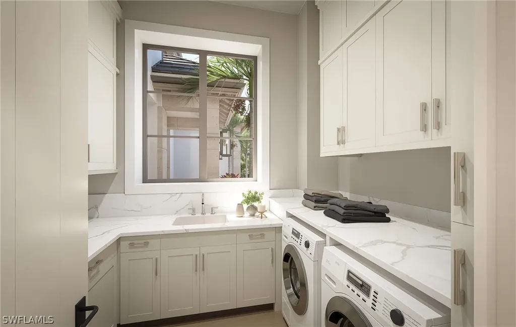 3696 Nelsons Walk Naples FL 34102