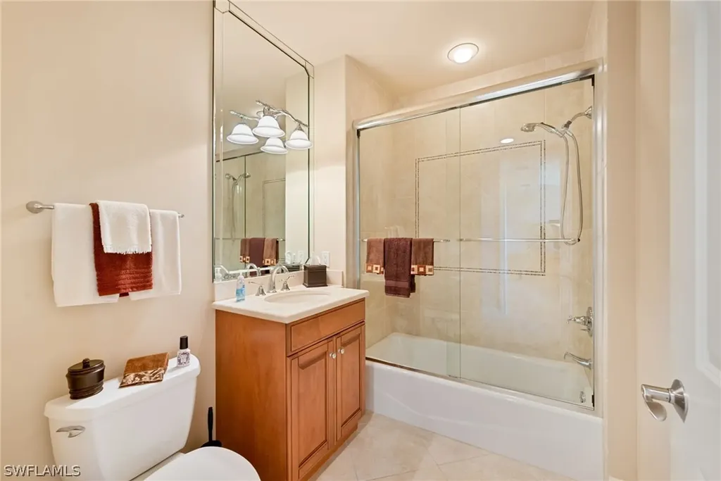 580 El Camino Real Naples FL 34119