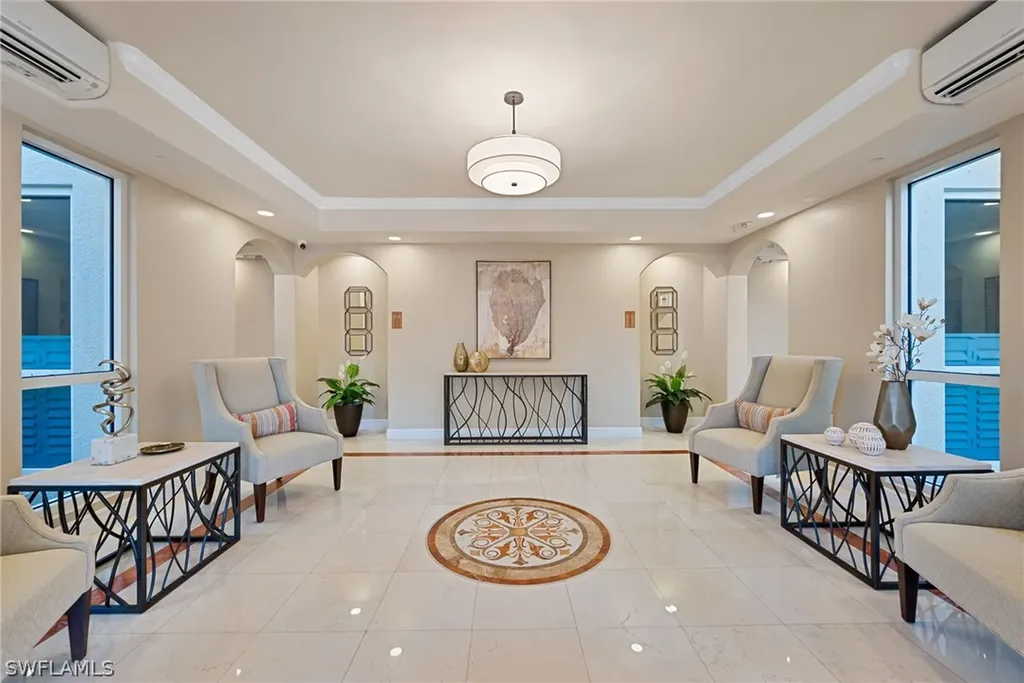 580 El Camino Real Naples FL 34119