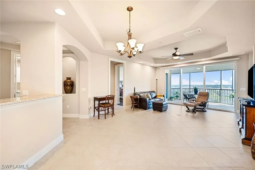 580 El Camino Real Naples FL 34119