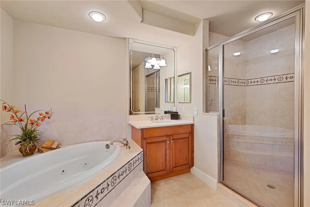 580 El Camino Real Naples FL 34119