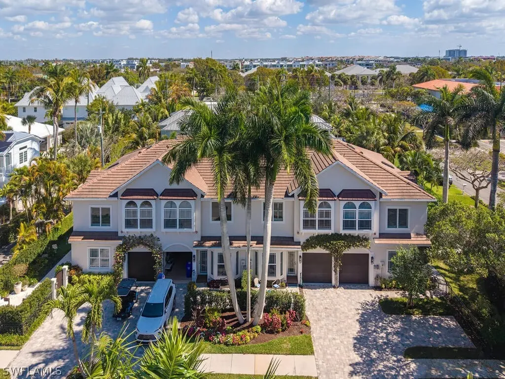 165 5th Street S Naples FL 34102