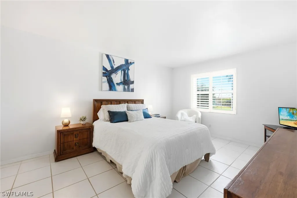 4022 Belair Lane Naples FL 34103