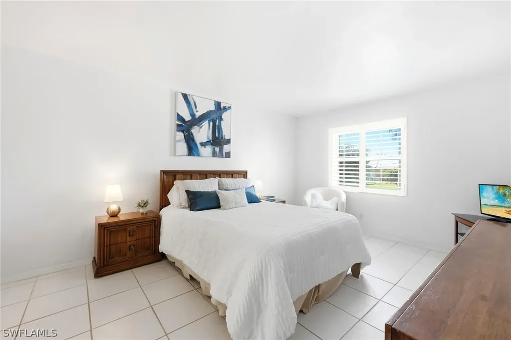 4022 Belair Lane Naples FL 34103