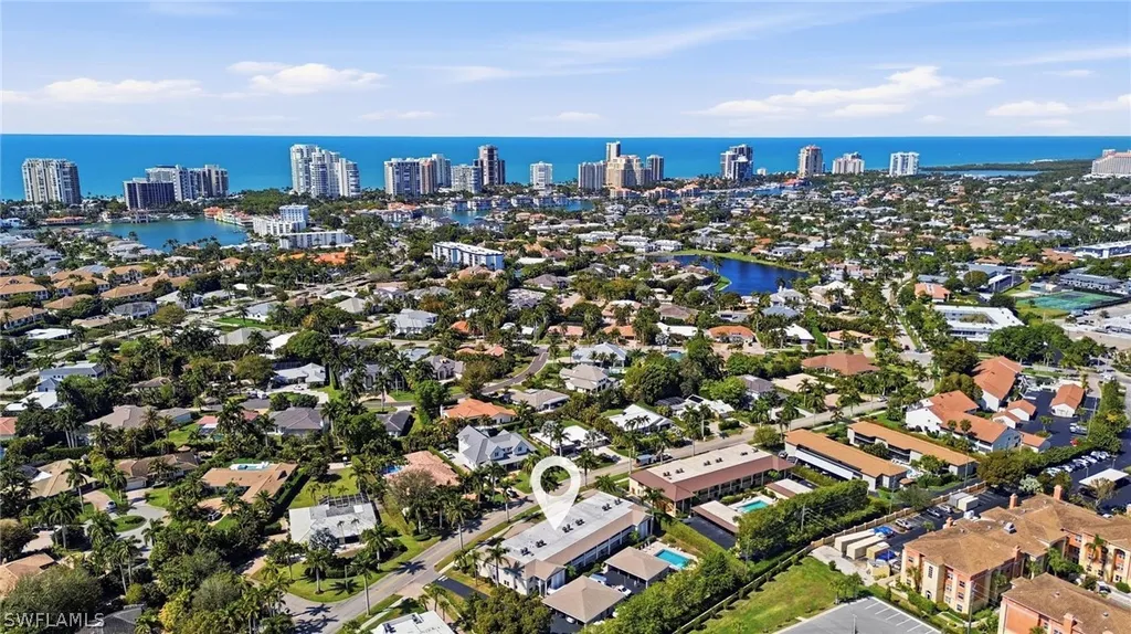 4022 Belair Lane Naples FL 34103