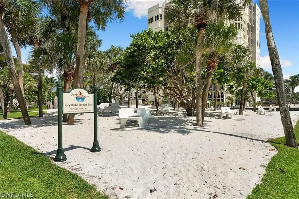 4022 Belair Lane Naples FL 34103