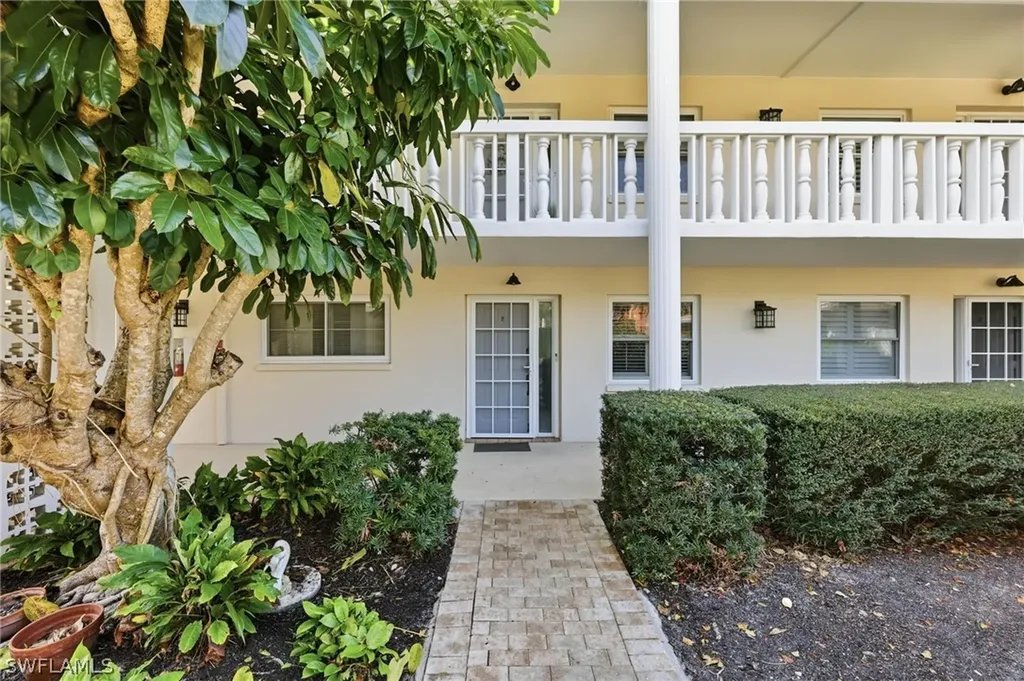 4022 Belair Lane Naples FL 34103