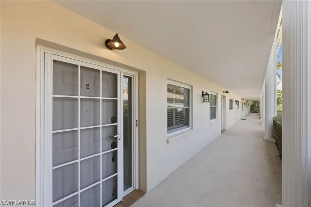 4022 Belair Lane Naples FL 34103