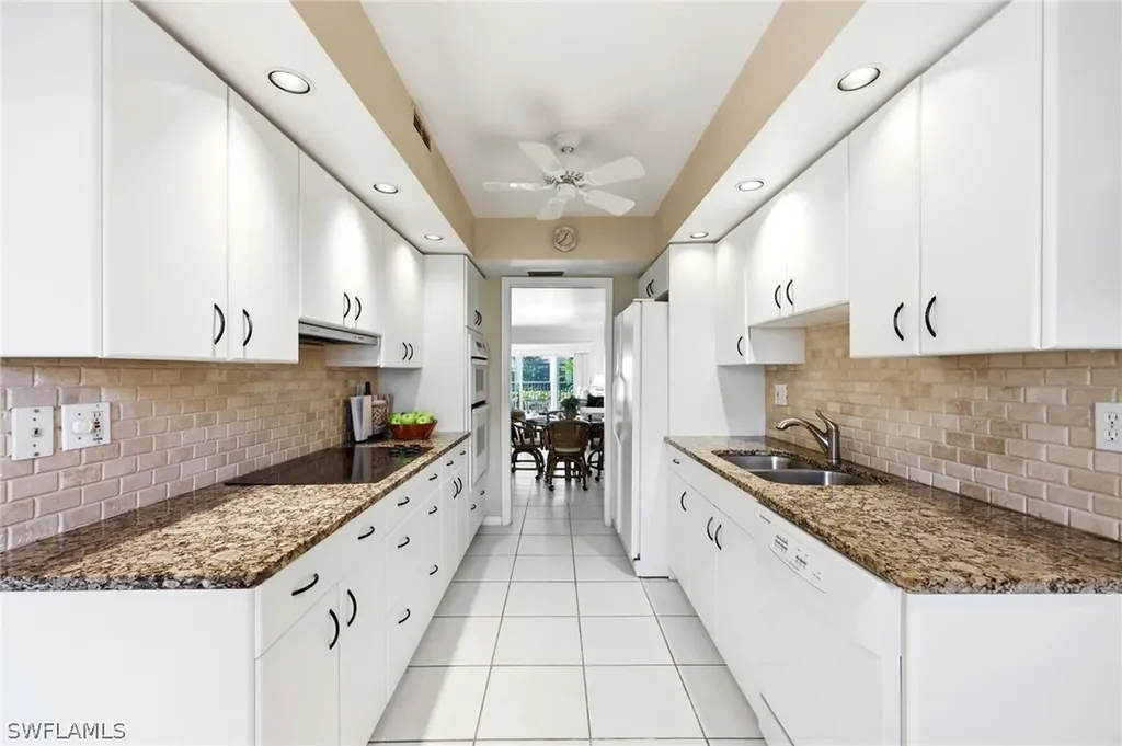 4022 Belair Lane Naples FL 34103