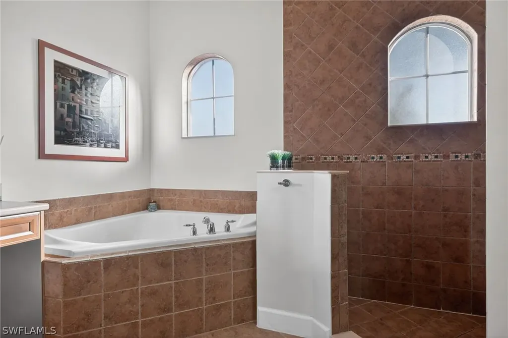 12095 Wicklow Lane Naples FL 34120