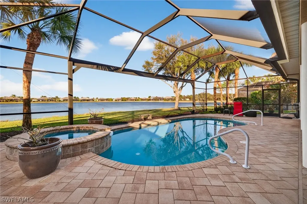 12095 Wicklow Lane Naples FL 34120