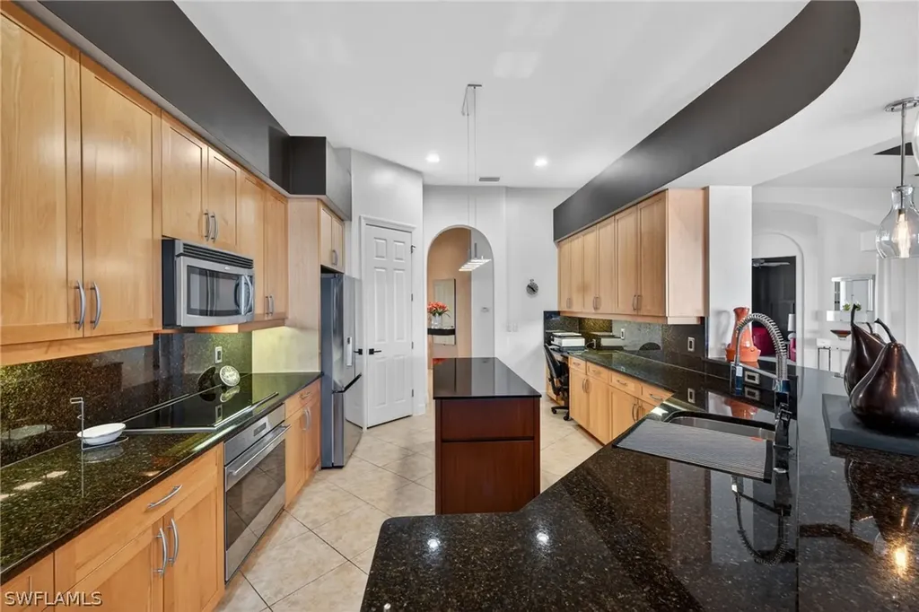 12095 Wicklow Lane Naples FL 34120
