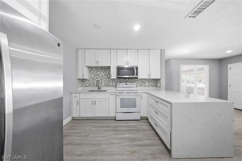 4375 Golden Gate Parkway Naples FL 34116
