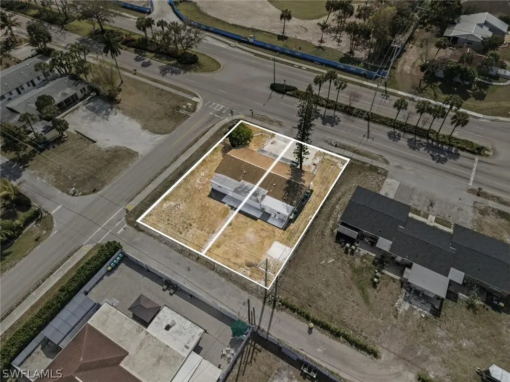 4375 Golden Gate Parkway Naples FL 34116