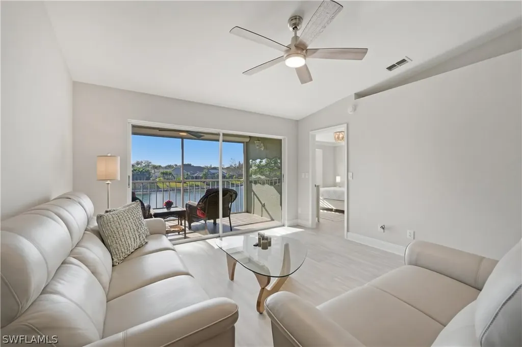 800 New Waterford Drive Naples FL 34104
