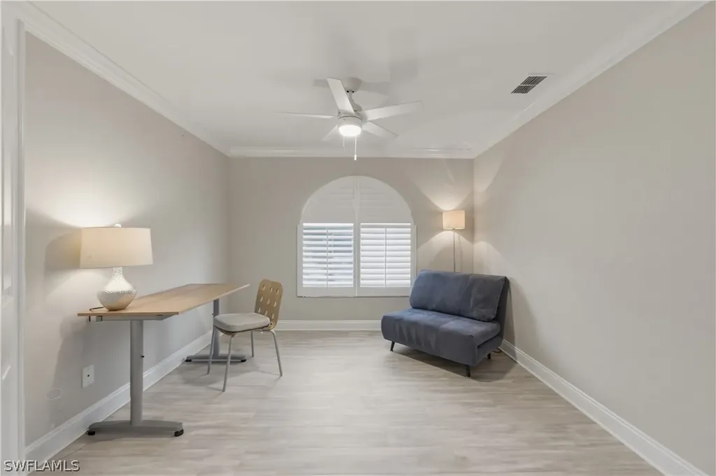 800 New Waterford Drive Naples FL 34104