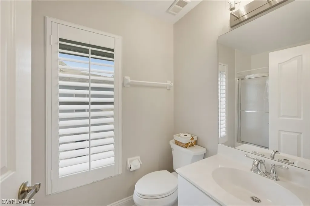 800 New Waterford Drive Naples FL 34104