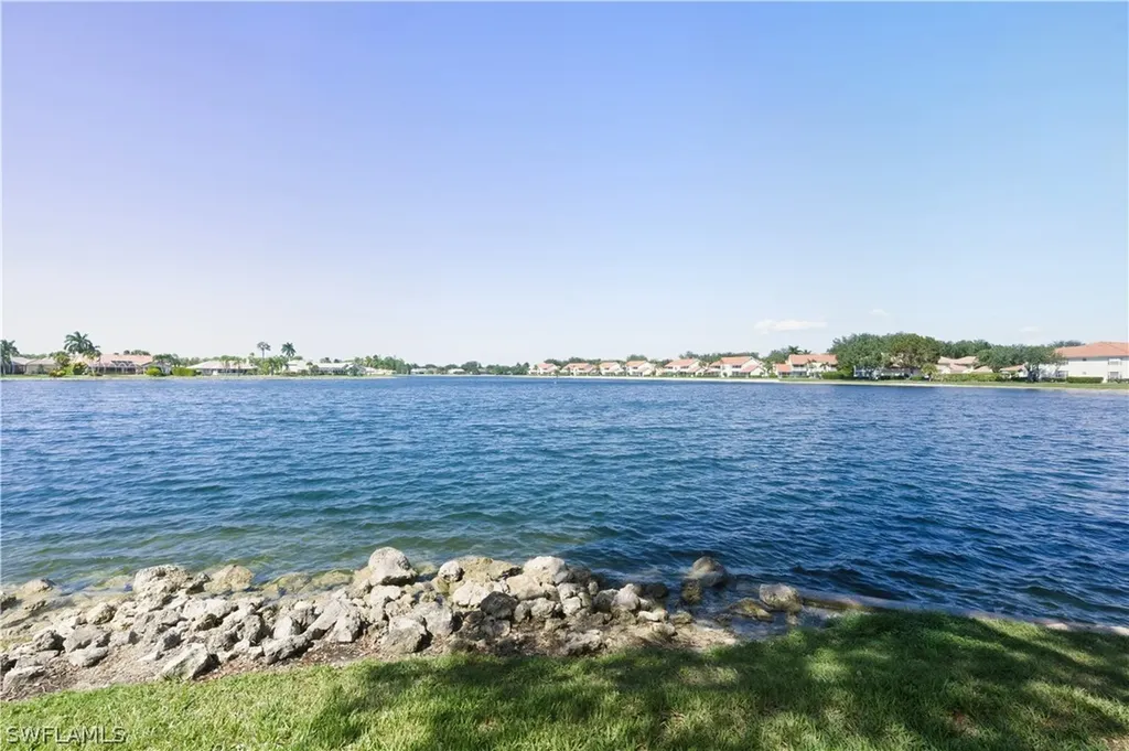 800 New Waterford Drive Naples FL 34104