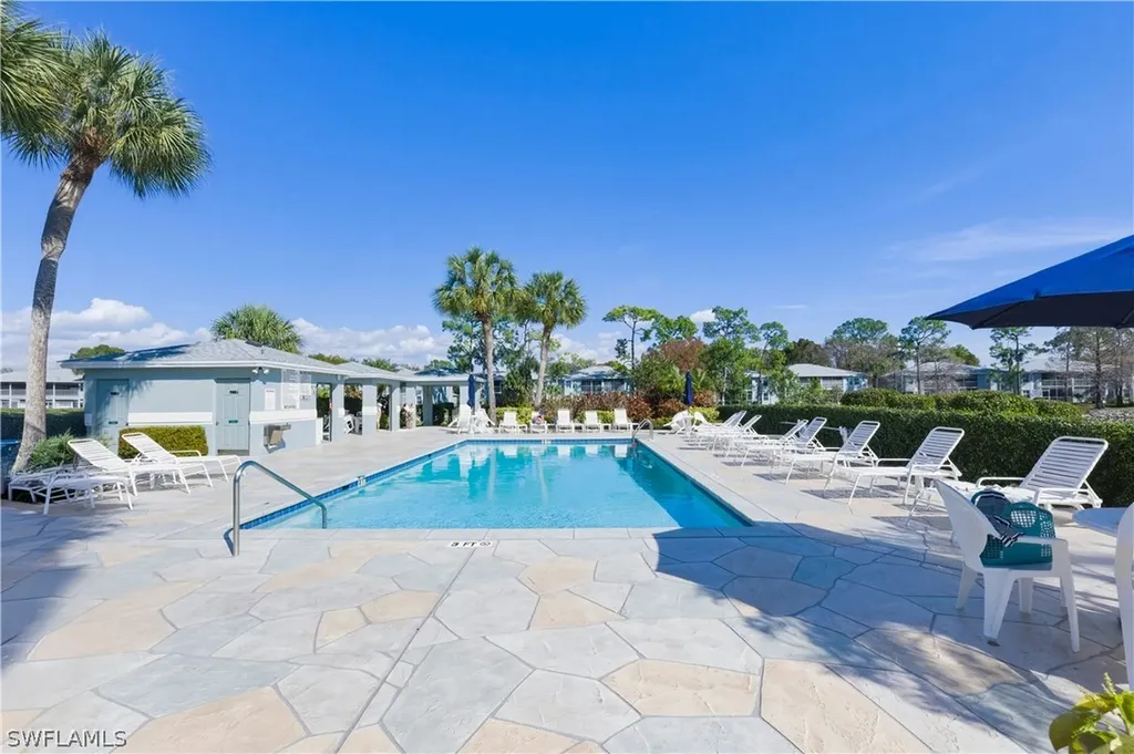 800 New Waterford Drive Naples FL 34104