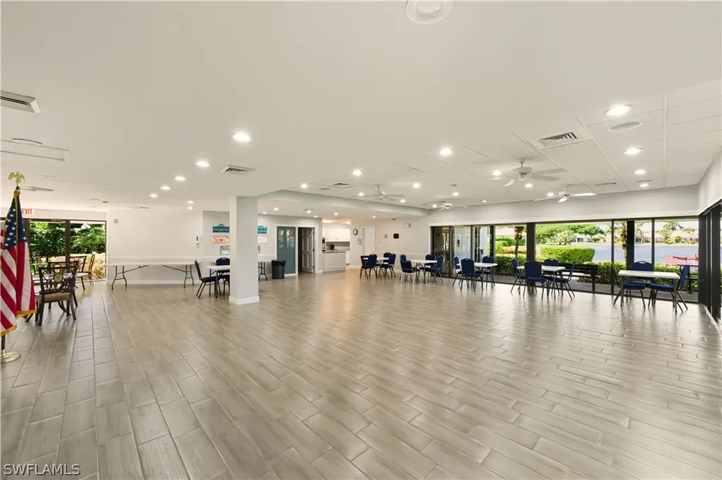 800 New Waterford Drive Naples FL 34104