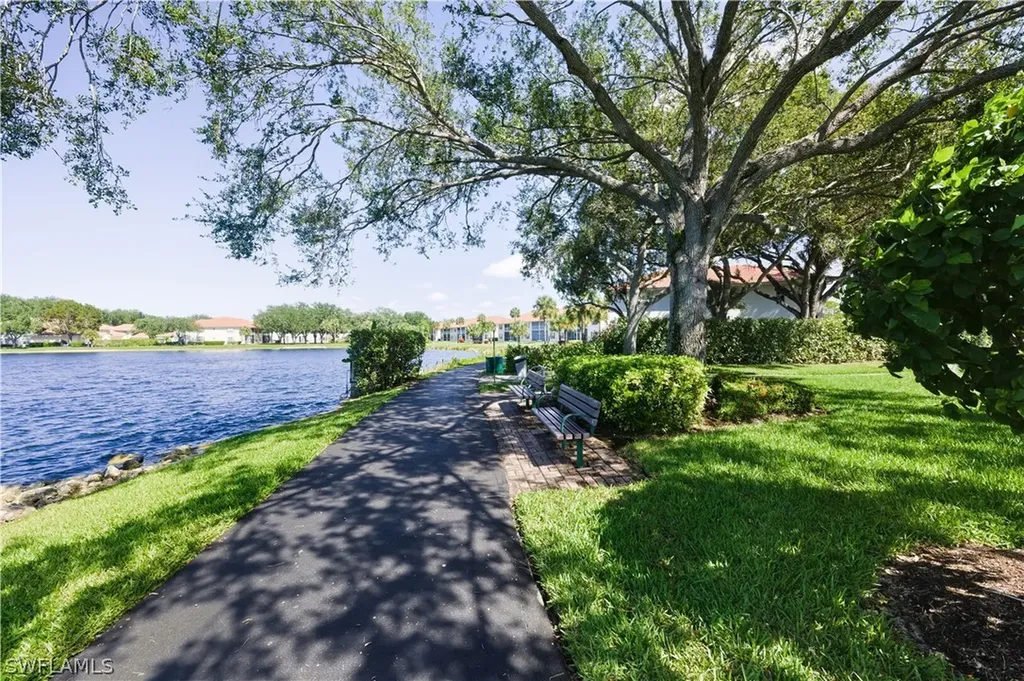 800 New Waterford Drive Naples FL 34104