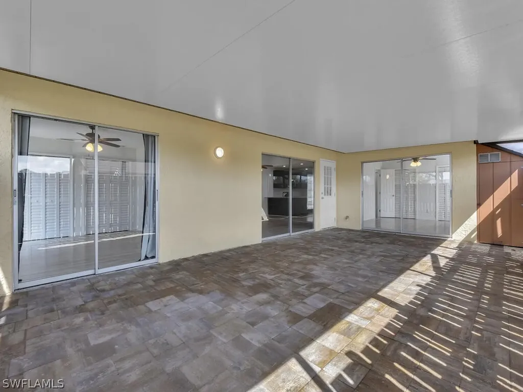 5620 Foxlake Drive North Fort Myers FL 33917