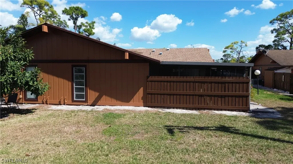 5620 Foxlake Drive North Fort Myers FL 33917