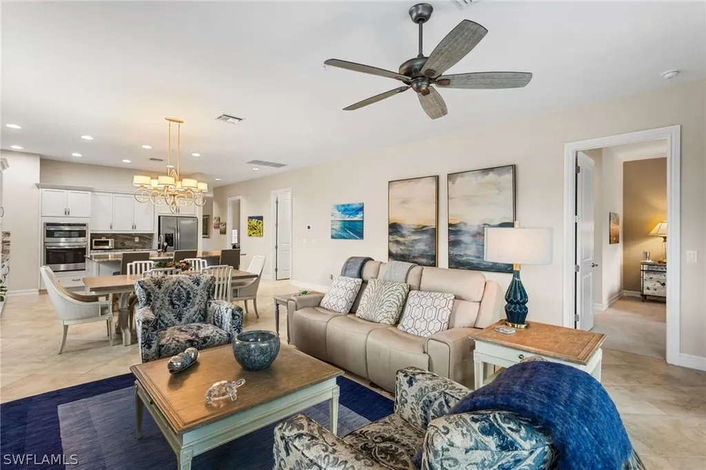 7825 Hawthorne Drive Naples FL 34113
