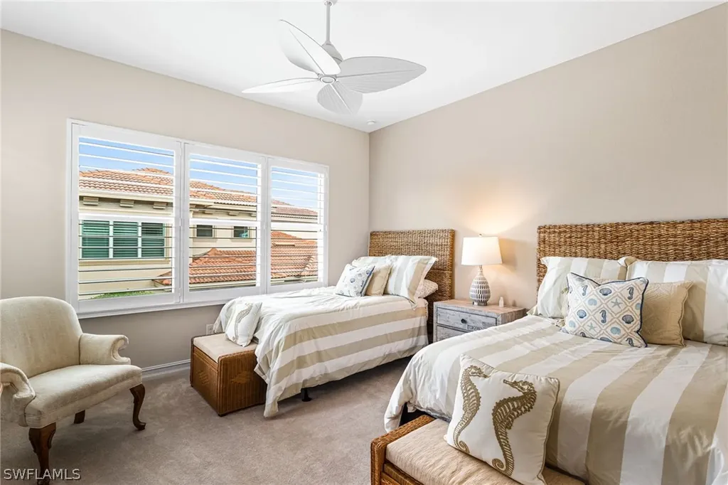 7825 Hawthorne Drive Naples FL 34113