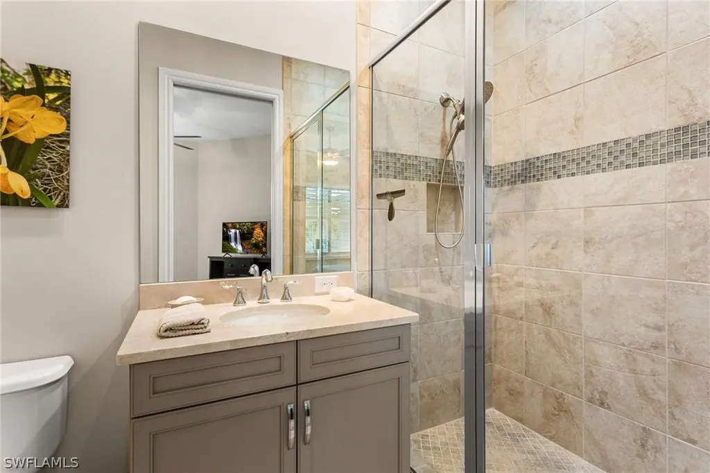7825 Hawthorne Drive Naples FL 34113