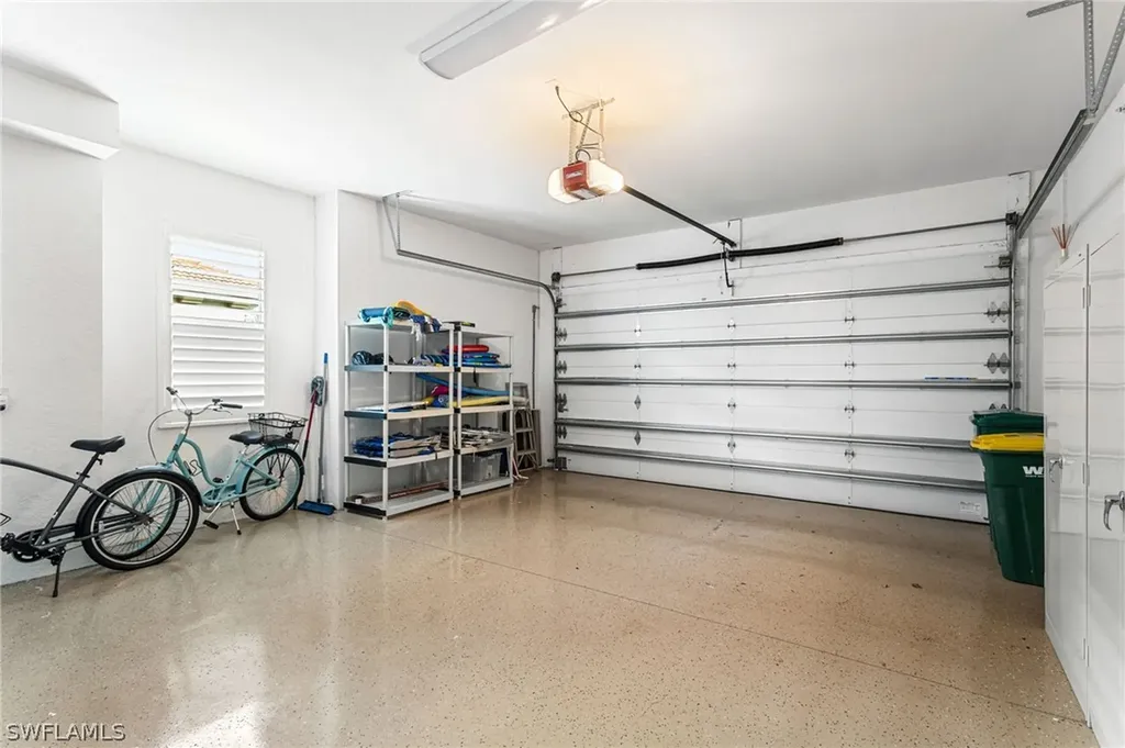 7825 Hawthorne Drive Naples FL 34113