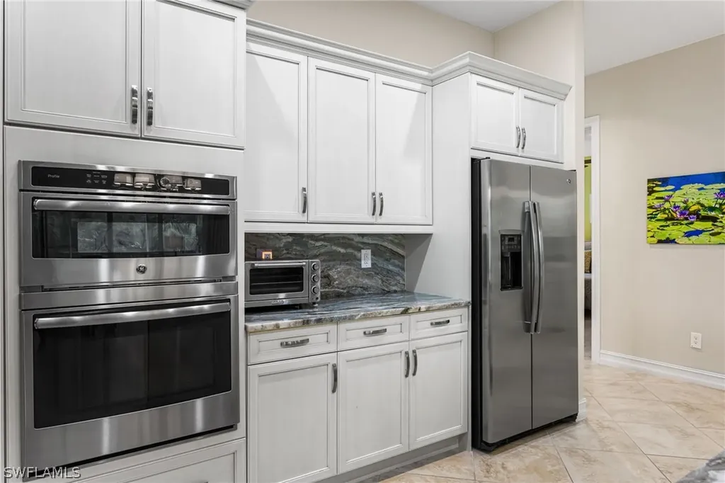 7825 Hawthorne Drive Naples FL 34113