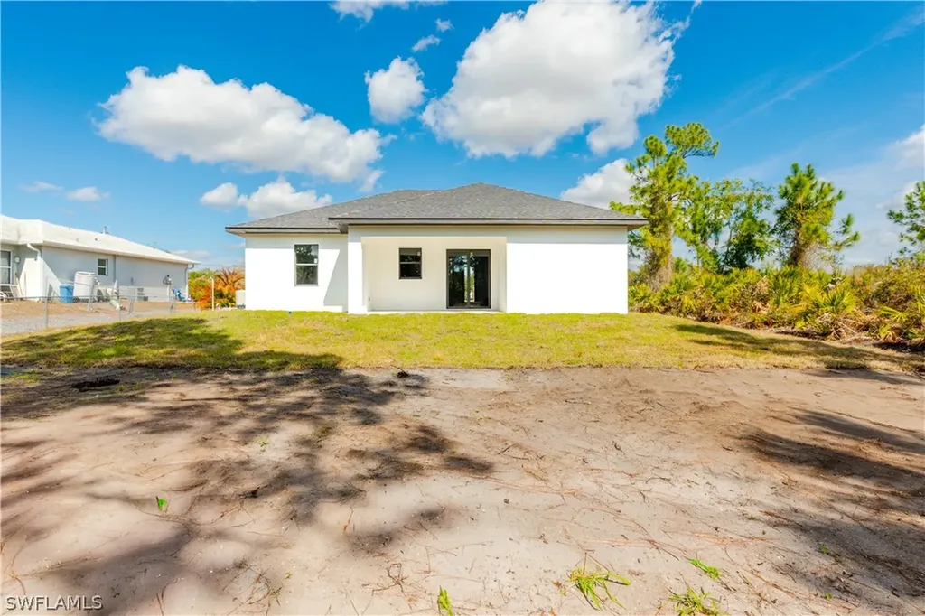 2774 56th Avenue NE Naples FL 34120