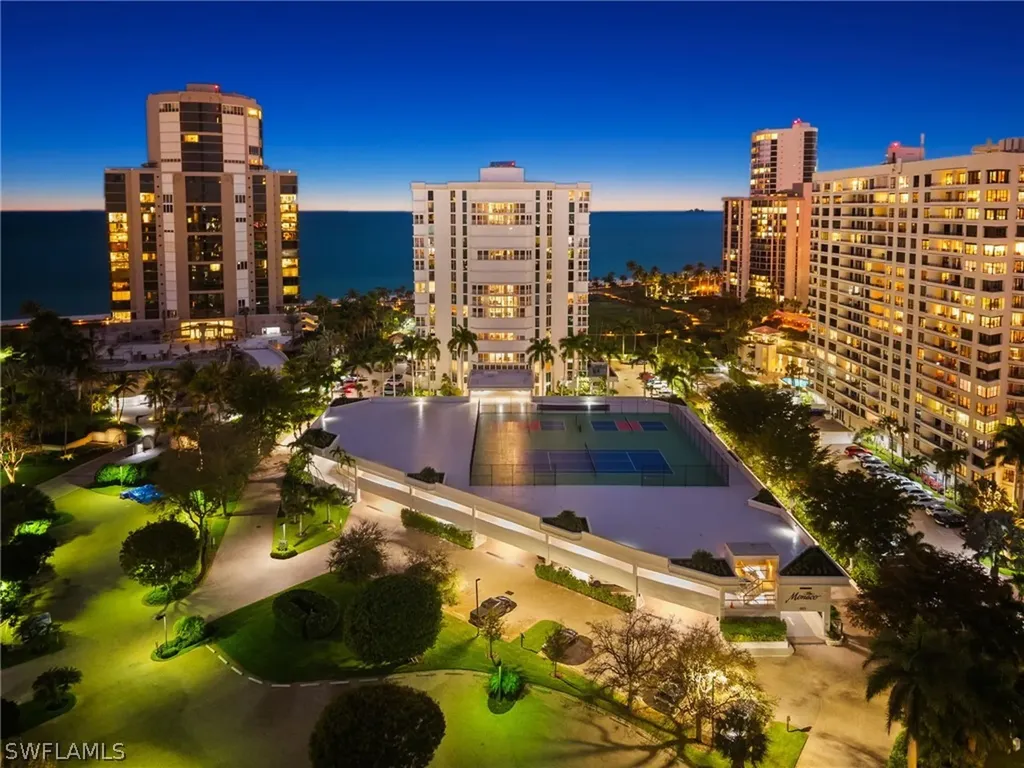 Naples FL, 4401 Gulf Shore Boulevard N, Unit D806