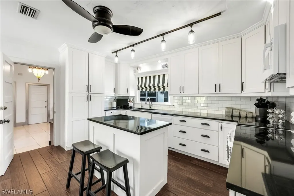 1321 Donna Drive Fort Myers FL 33919