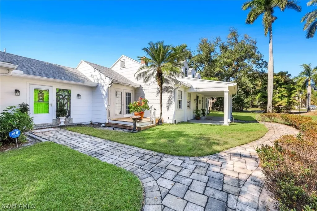 1321 Donna Drive Fort Myers FL 33919